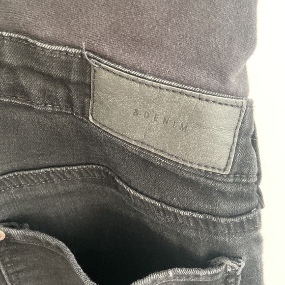H&M MAMA skinny maternity jeans - size medium - Picture 3 of 6